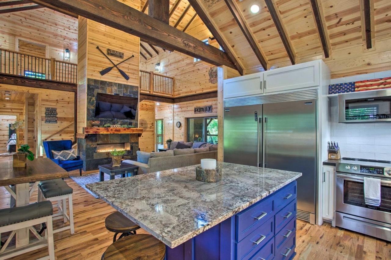 Luxe Broken Bow Cabin Game Room, Fire Pit And Deck! Exterior photo