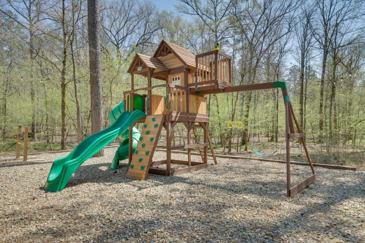 Luxe Broken Bow Cabin Game Room, Fire Pit And Deck! Exterior photo