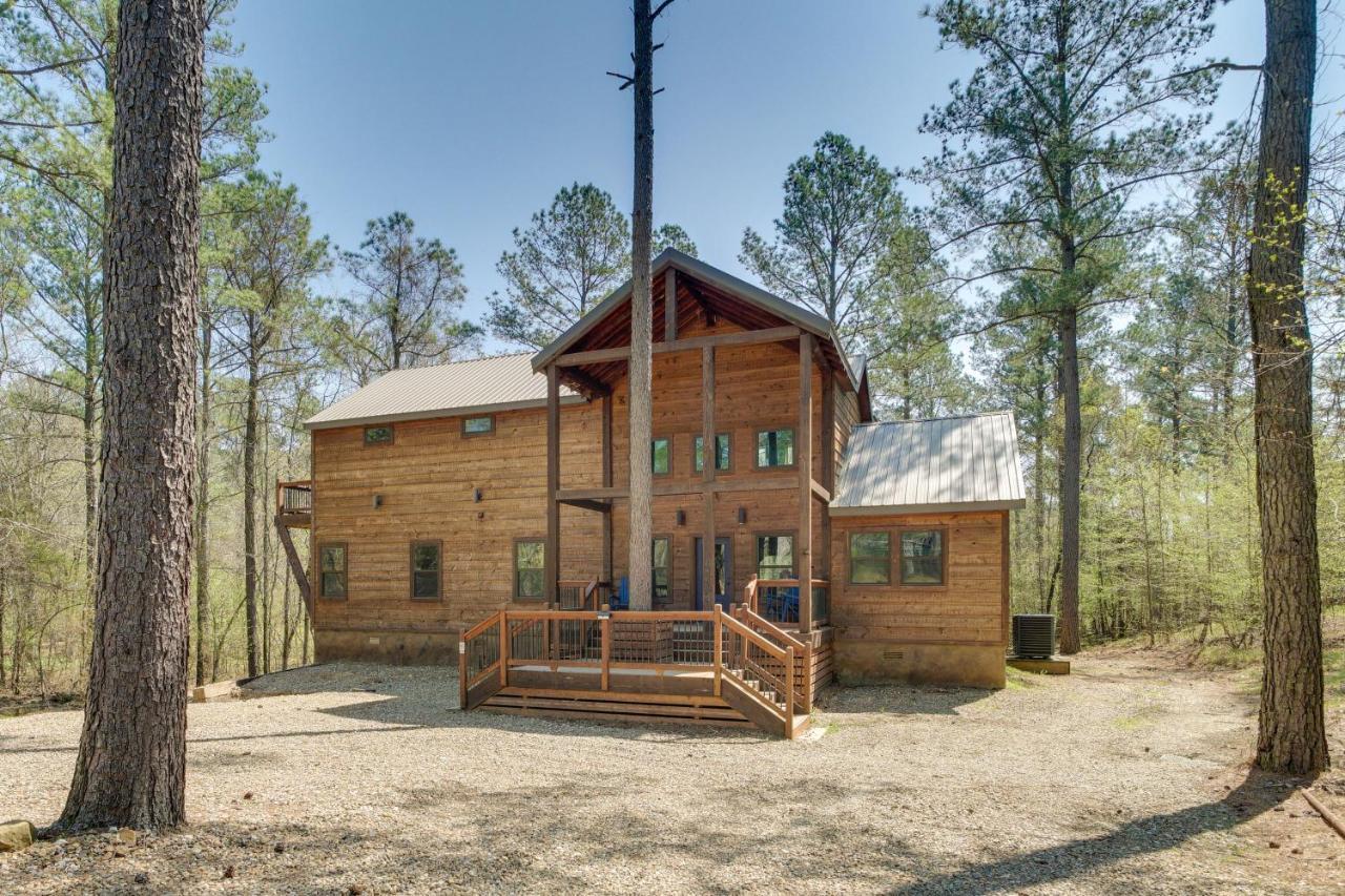 Luxe Broken Bow Cabin Game Room, Fire Pit And Deck! Exterior photo